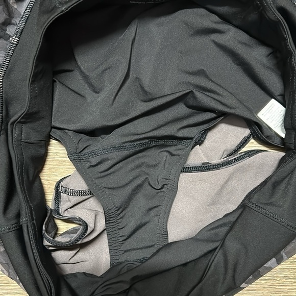 ATHLETA Athletic Shorts - Picture 6 of 9